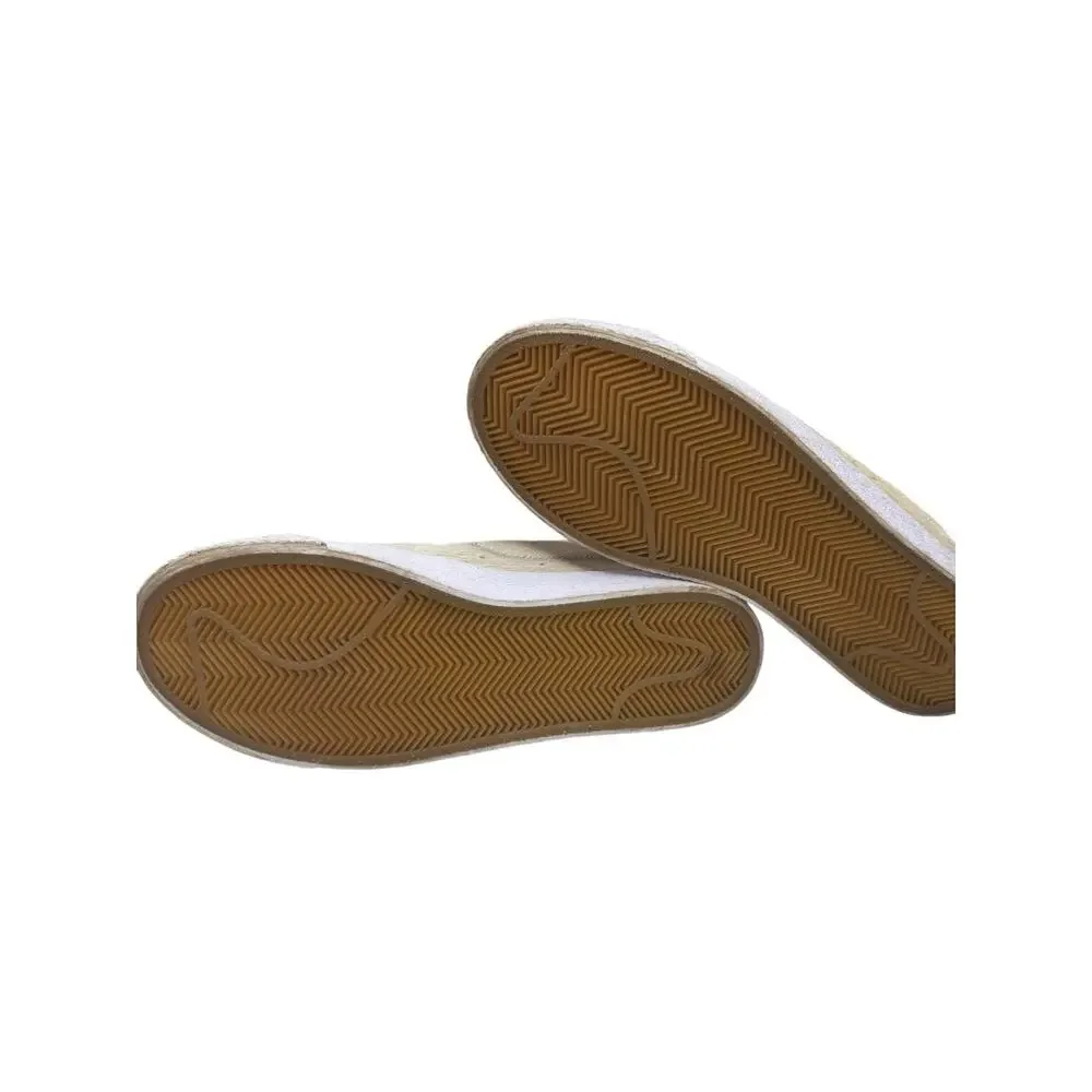 Nike SB Blazer‎ Bearbrick Pony Hair Cream Sneakers Mens 7.5 Womens 9